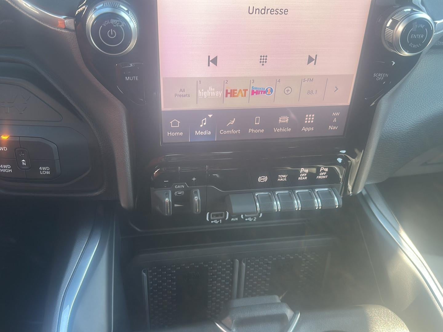 2026 RAM 2500 RAM 2500 LARAMIE CREW CAB 4X4 6'4' BOX