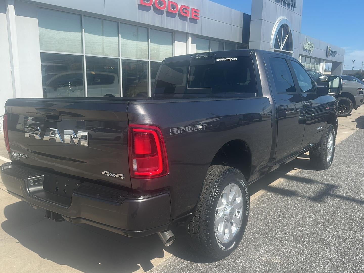 2026 RAM 2500 RAM 2500 LARAMIE CREW CAB 4X4 6'4' BOX