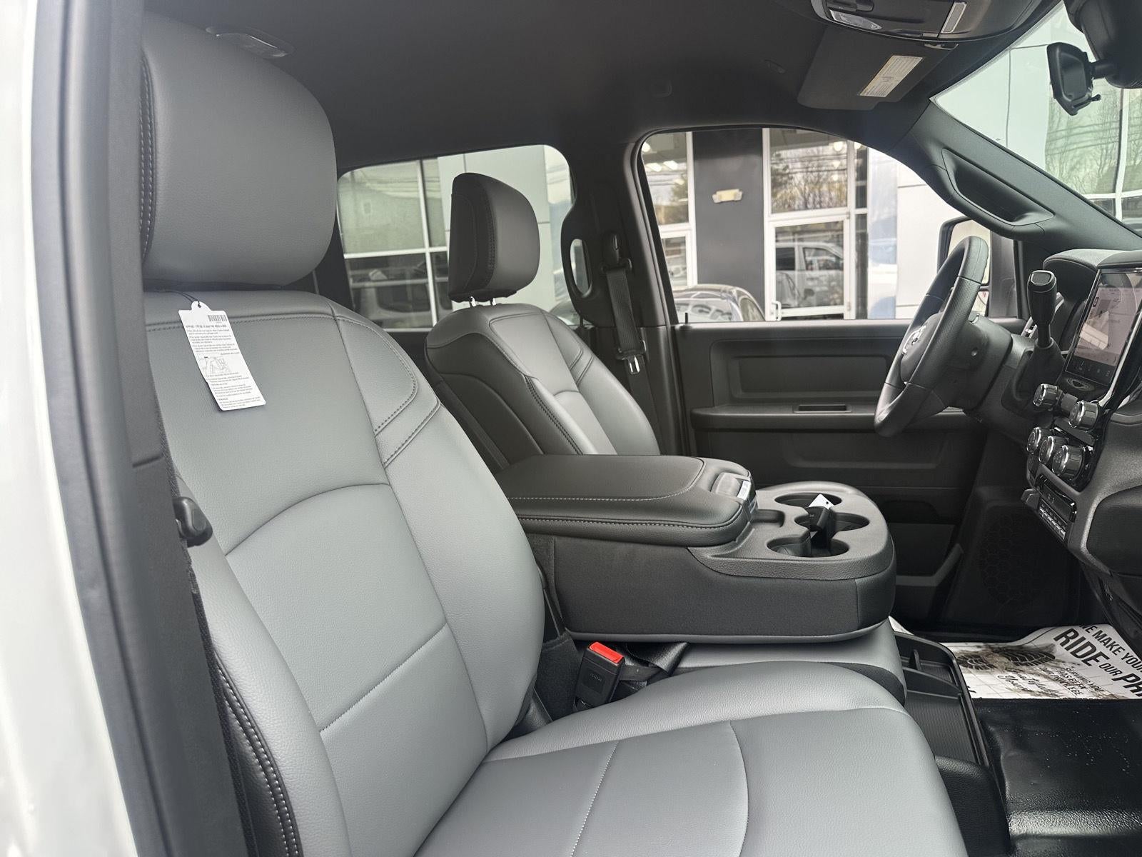 2026 RAM 2500 RAM 2500 TRADESMAN CREW CAB 4X4 8' BOX