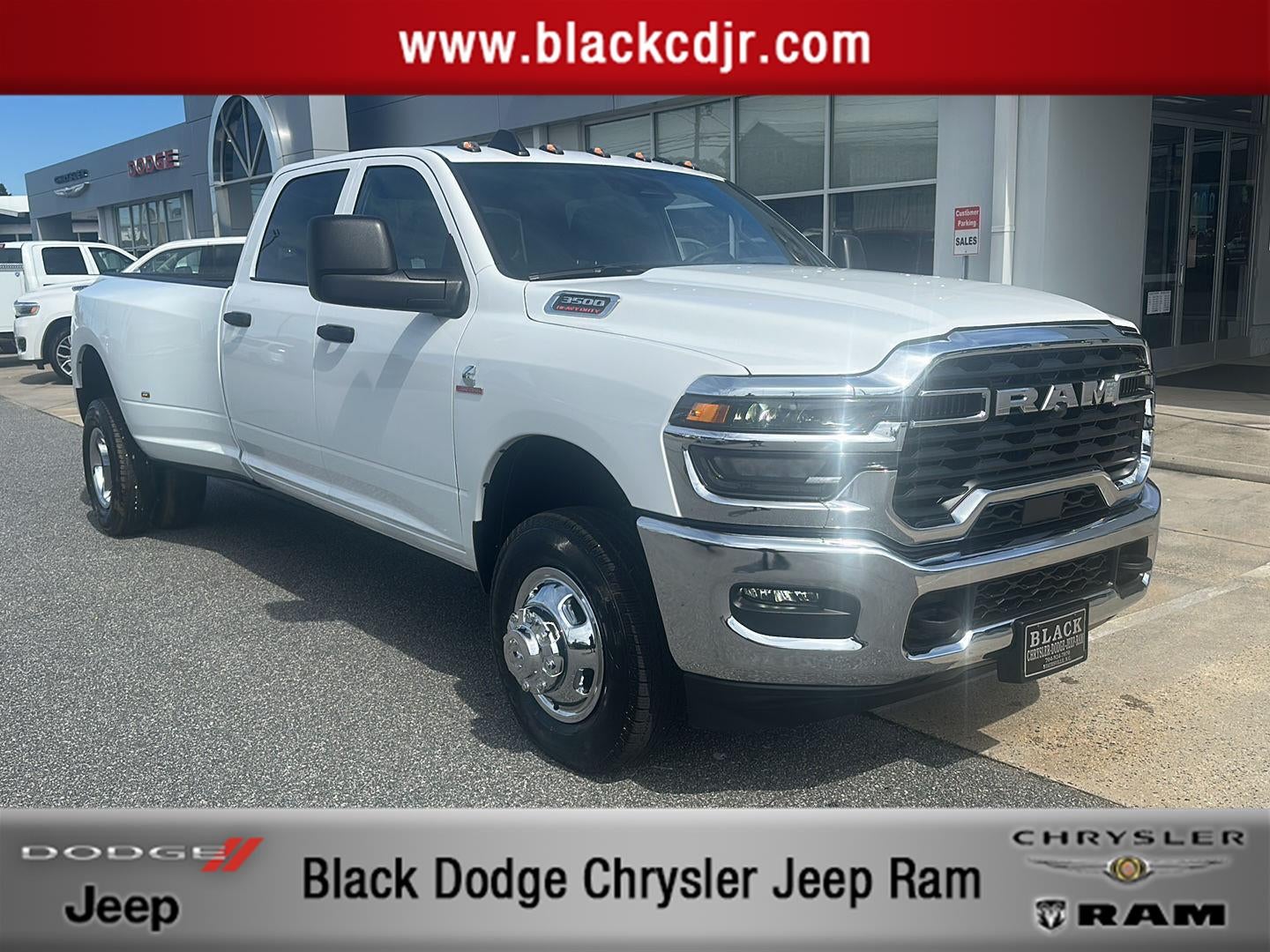 2026 RAM 3500 RAM 3500 TRADESMAN CREW CAB 4X4 8' BOX