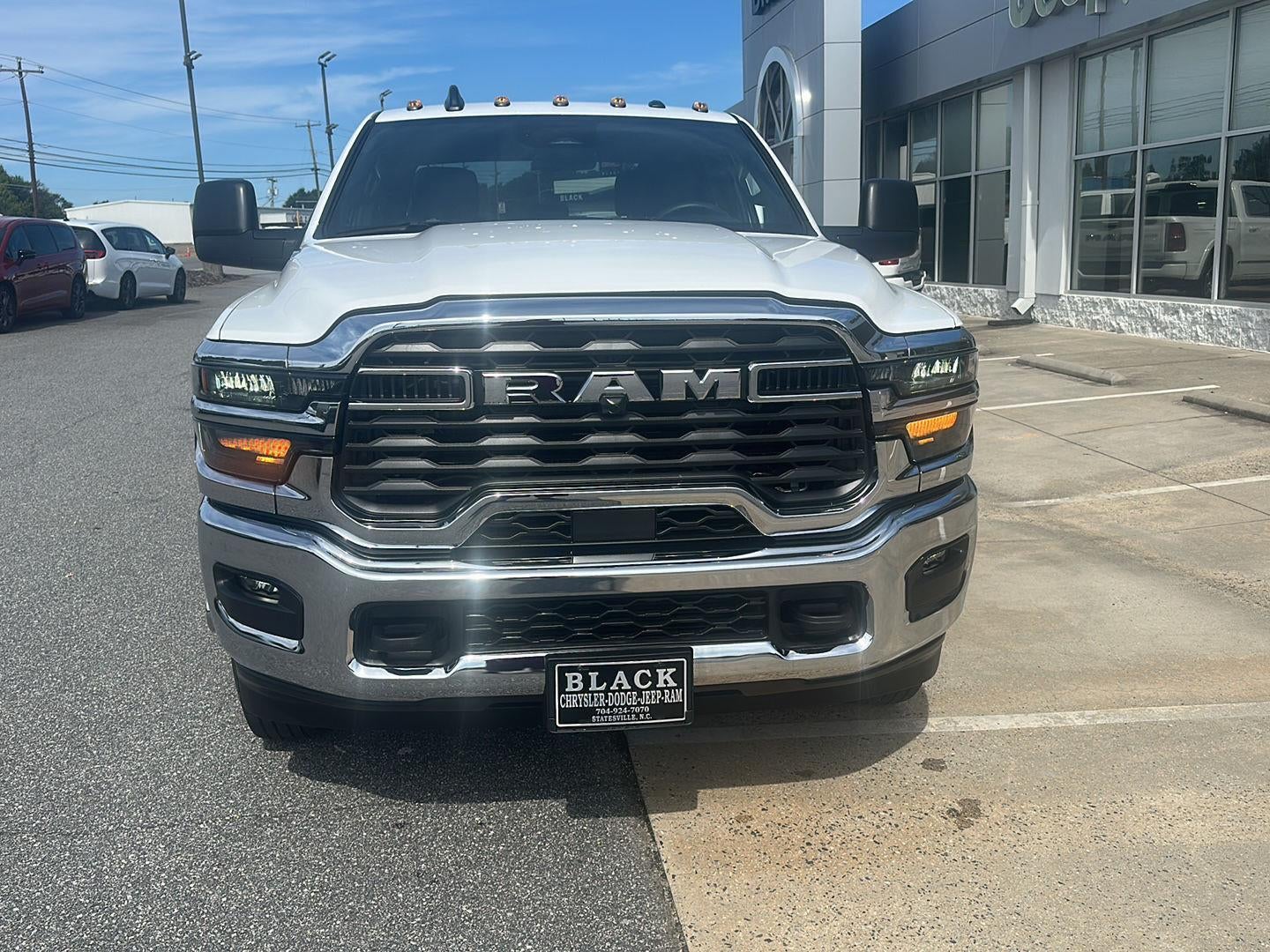 2026 RAM 3500 RAM 3500 TRADESMAN CREW CAB 4X4 8' BOX