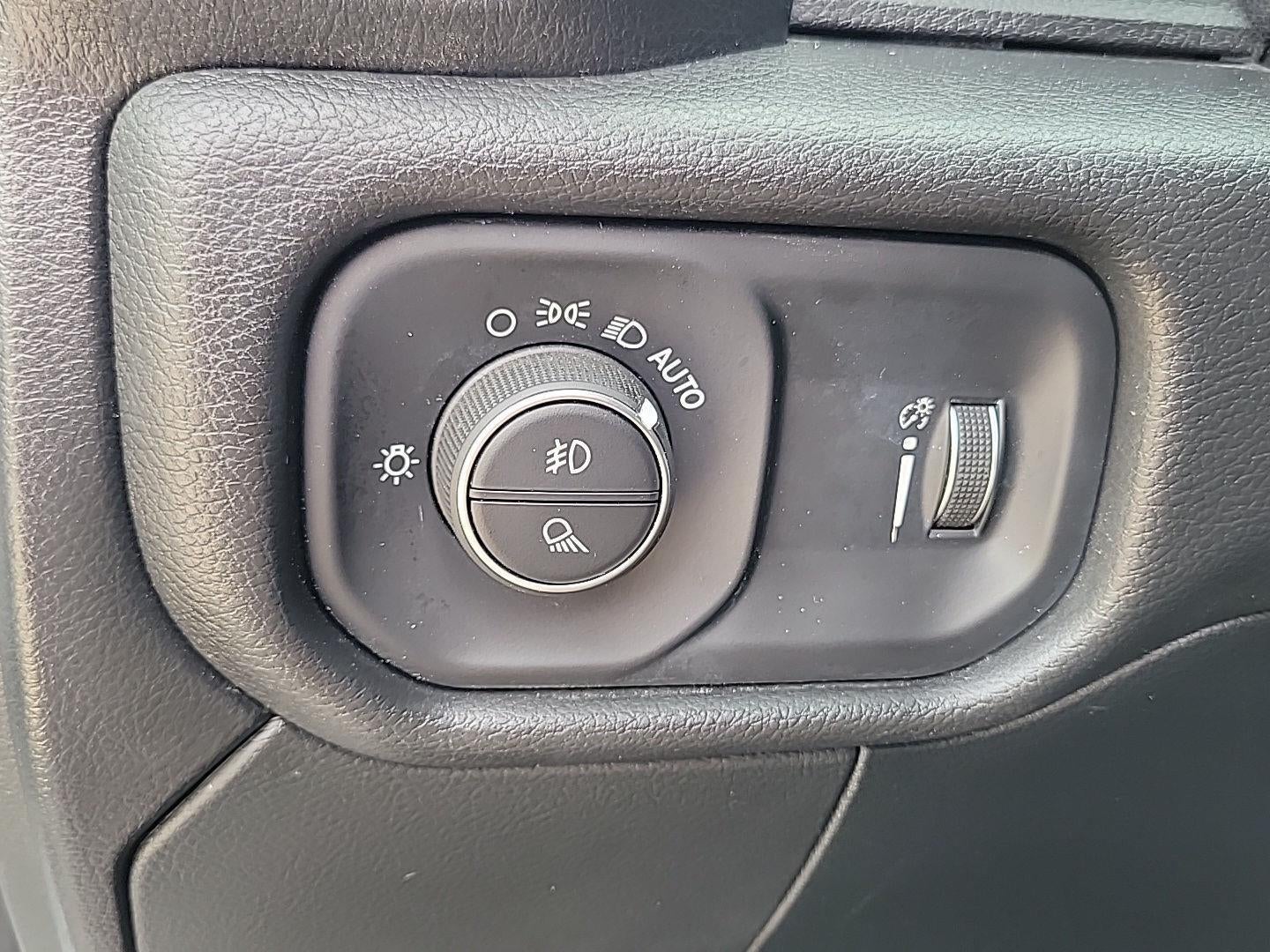 2024 RAM 3500 Tradesman Crew Cab 4x4 8' Box