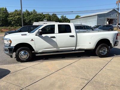 2024 RAM 3500 Tradesman Crew Cab 4x4 8' Box