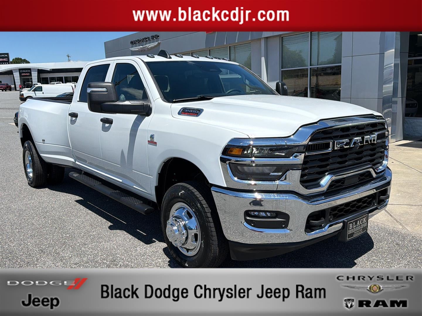 2026 RAM 3500 RAM 3500 TRADESMAN CREW CAB 4X4 8' BOX