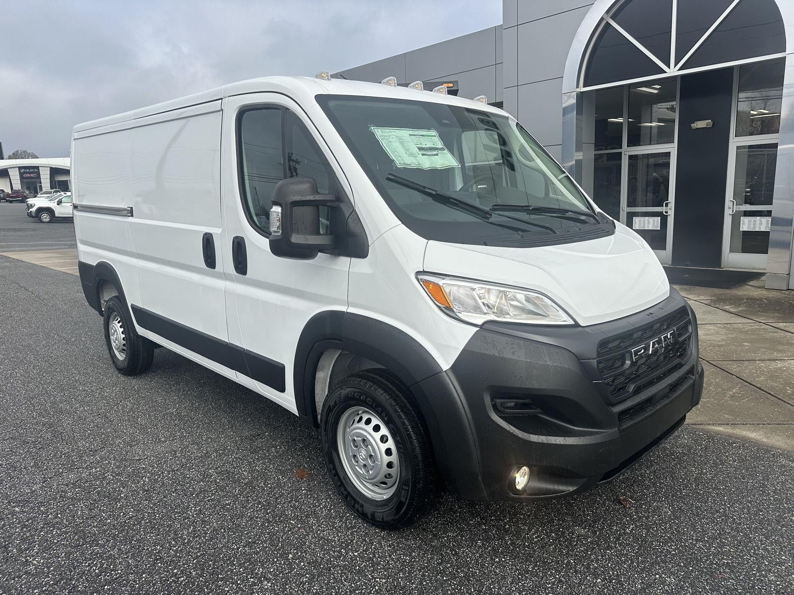 2026 Ram no Promaster RAM PROMASTER 1500 TRADESMAN CARGO VAN LOW ROOF 136' WB