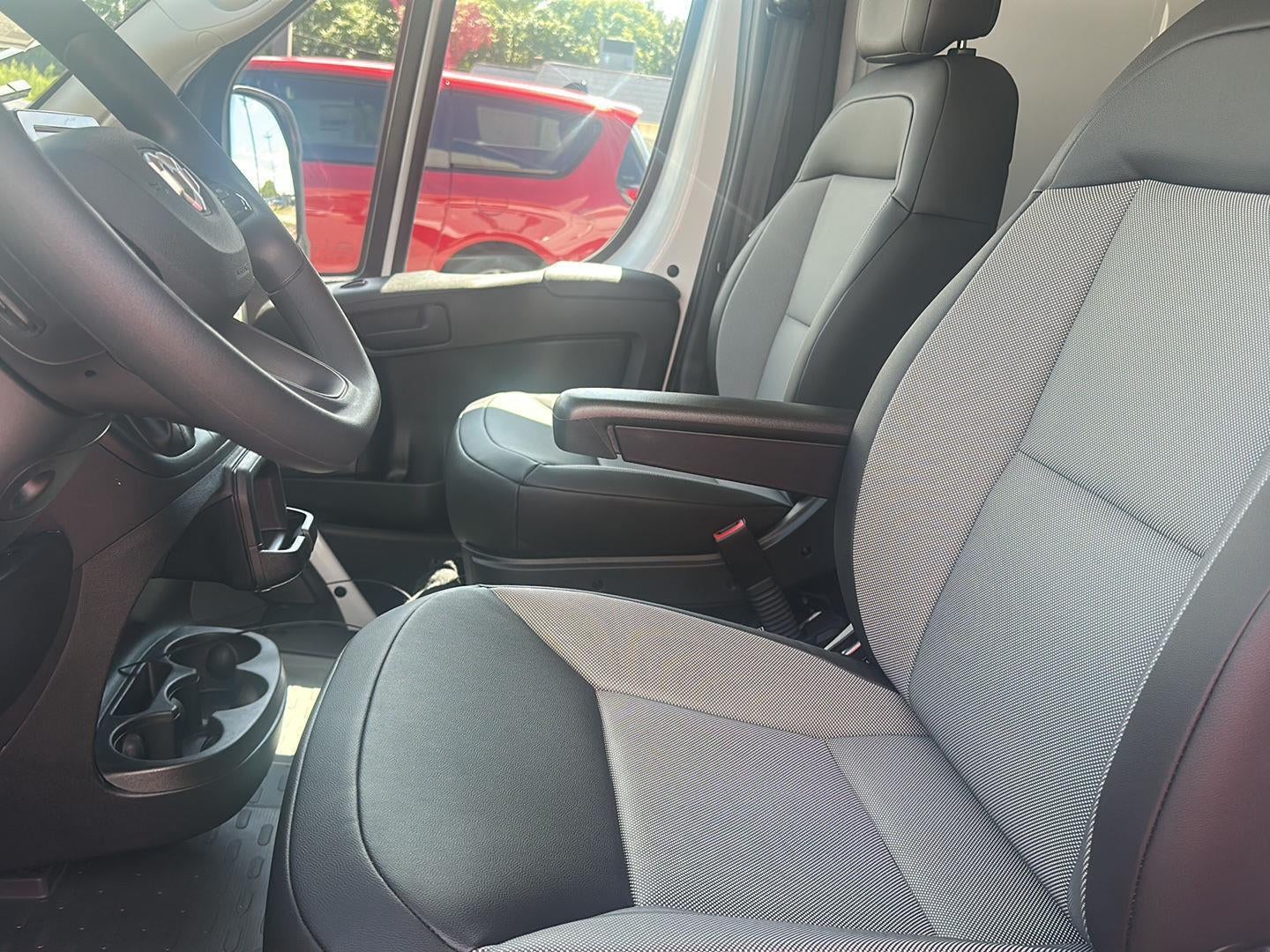 2025 RAM Promaster RAM PROMASTER 1500 TRADESMAN CARGO VAN LOW ROOF 136' WB