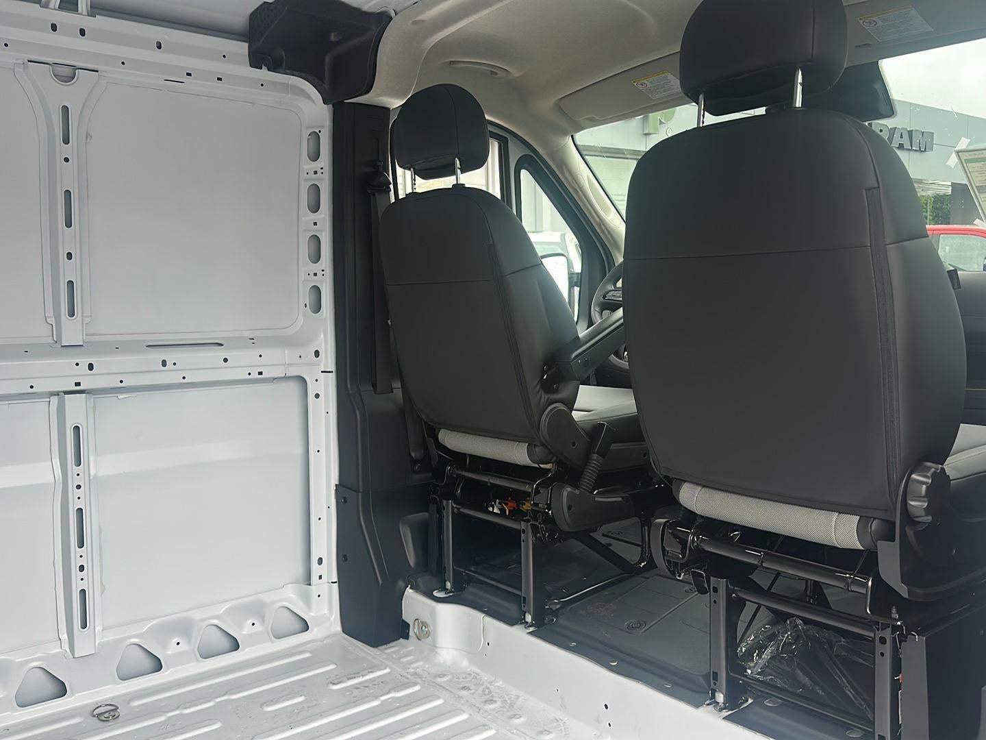 2025 RAM Promaster RAM PROMASTER 2500 TRADESMAN CARGO VAN LOW ROOF 136' WB