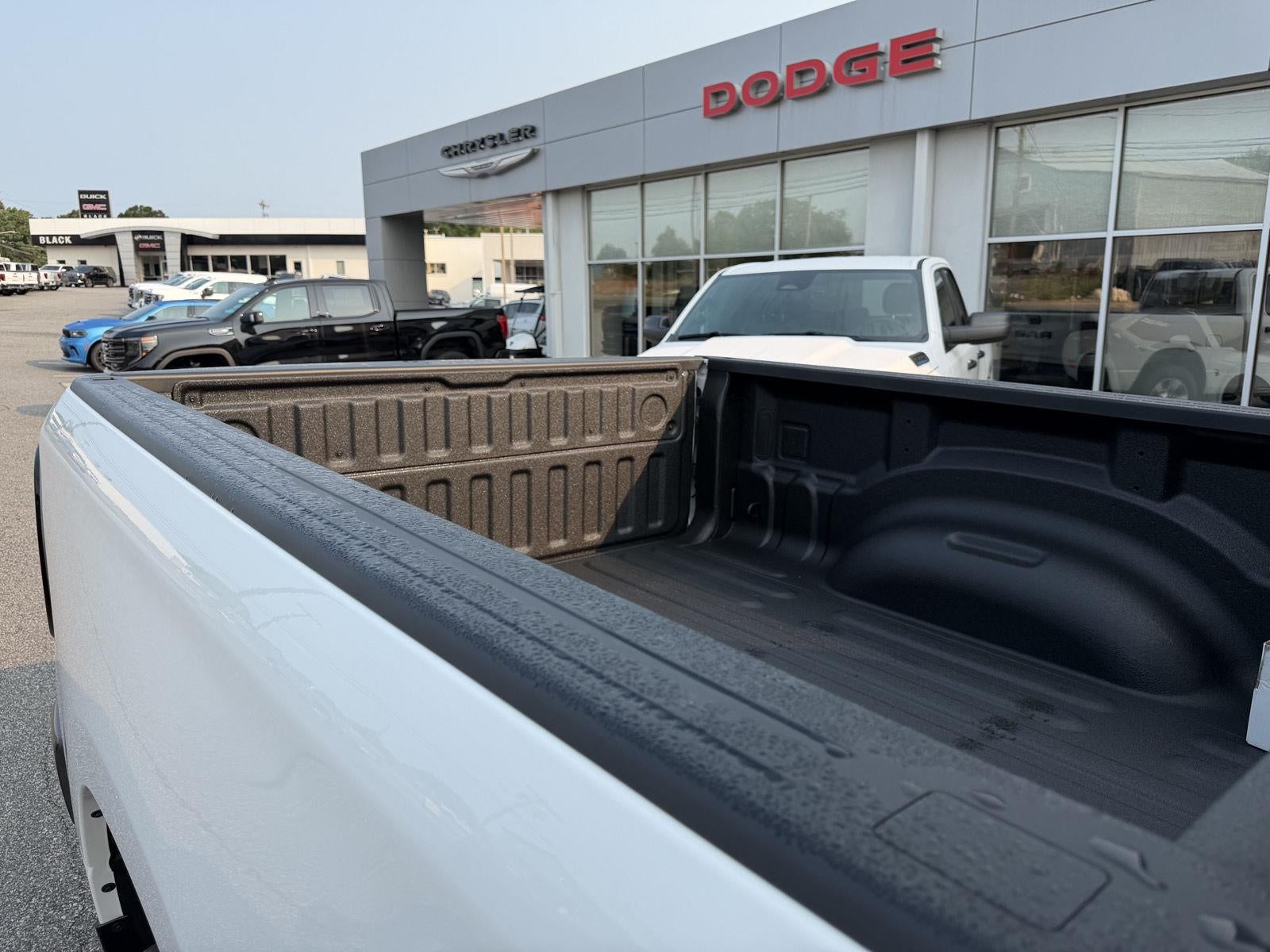 2026 RAM 1500 RAM 1500 TRADESMAN CREW CAB 4X2 5'7' BOX