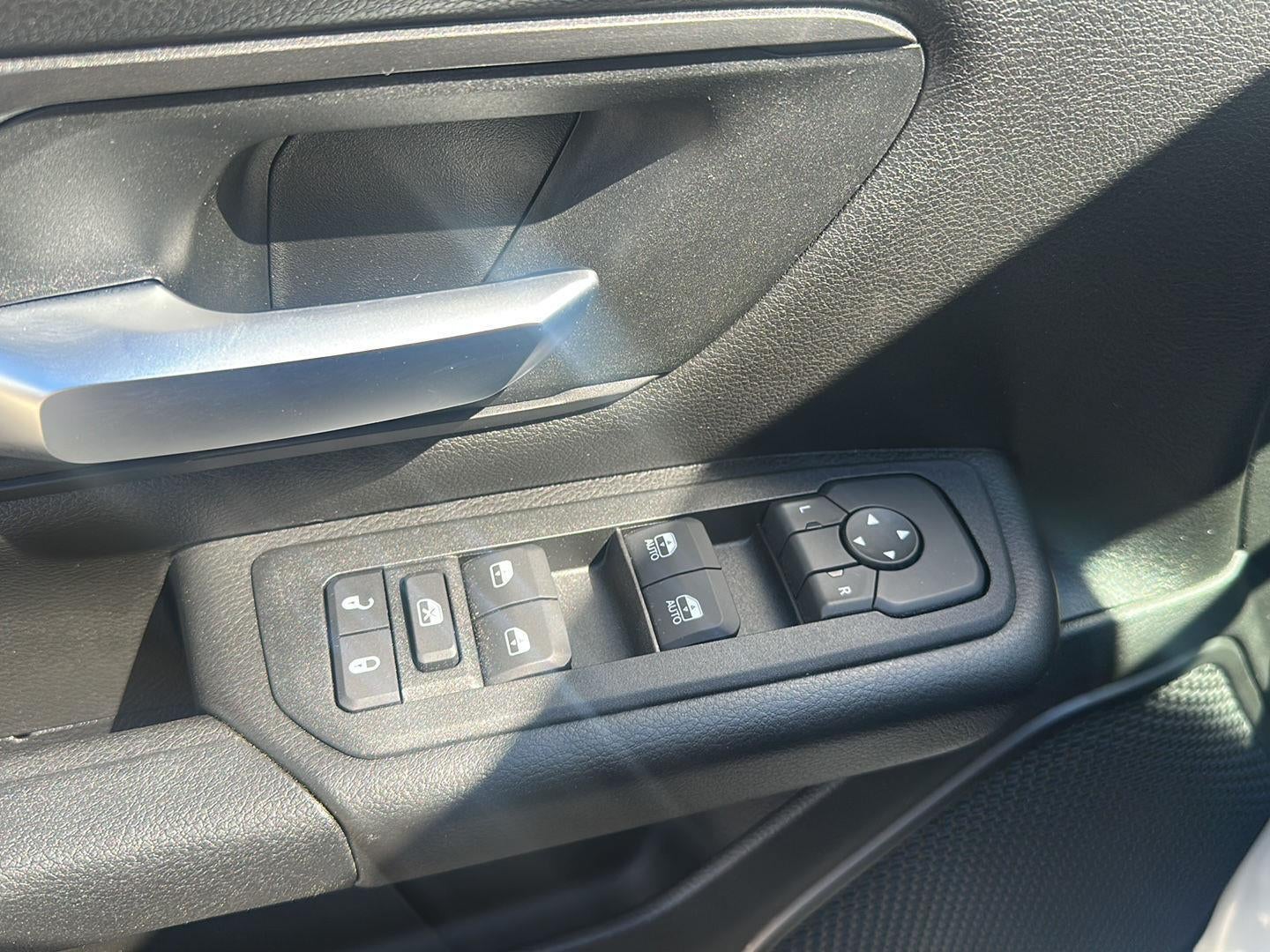 2026 RAM 1500 RAM 1500 TRADESMAN CREW CAB 4X2 5'7' BOX