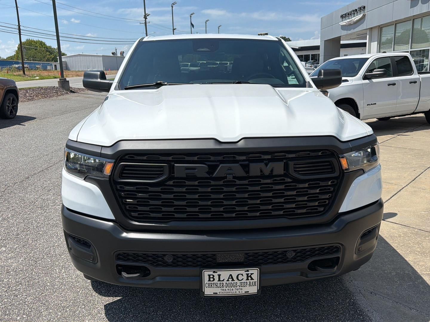2026 RAM 1500 RAM 1500 TRADESMAN CREW CAB 4X4 5'7' BOX