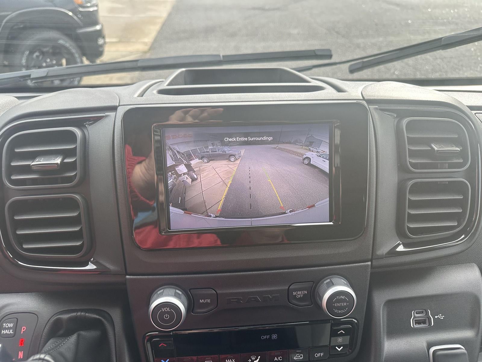 2026 RAM 1500 RAM 1500 TRADESMAN CREW CAB 4X4 5'7' BOX