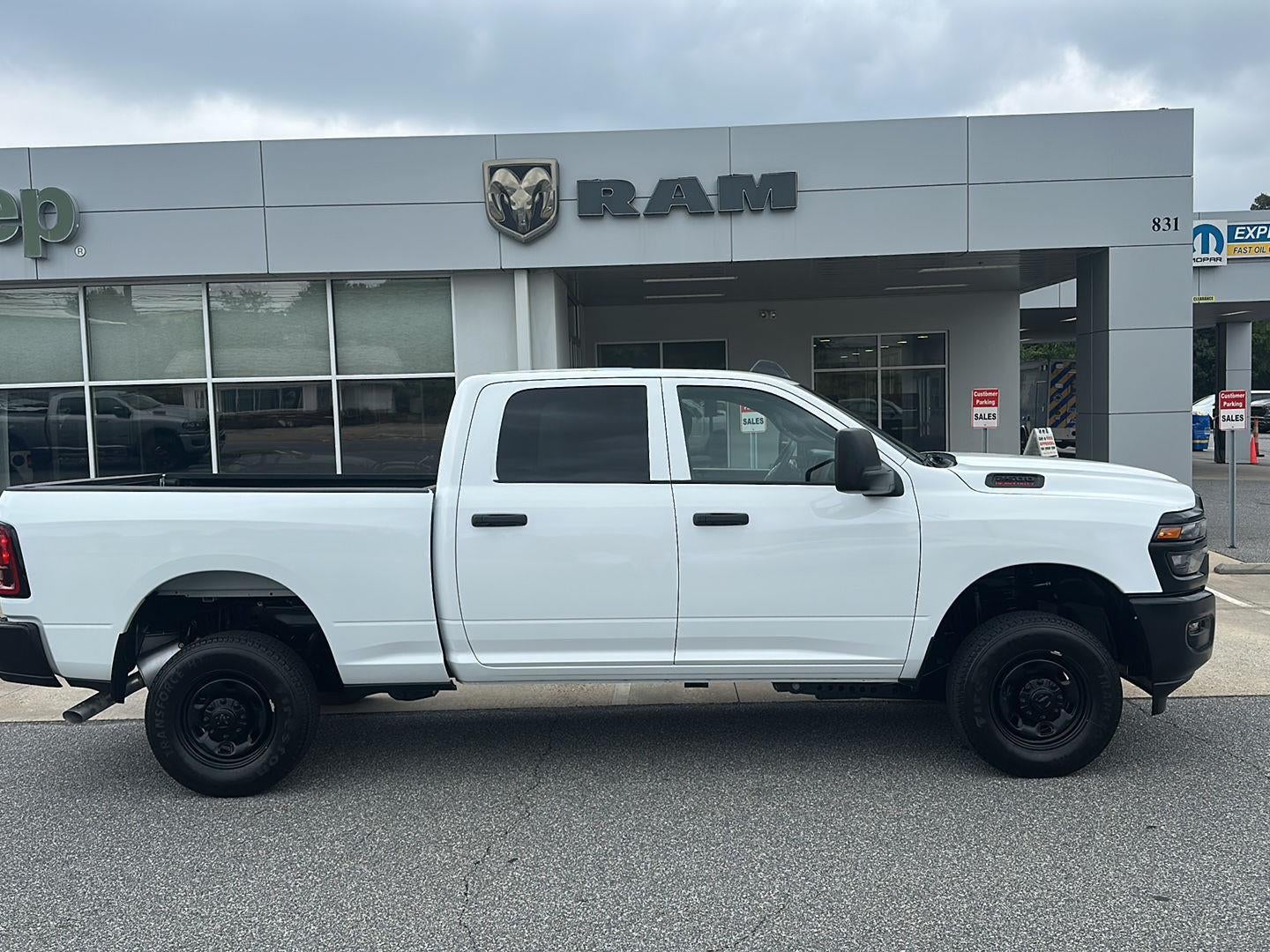 2026 RAM 2500 RAM 2500 TRADESMAN CREW CAB 4X4 6'4' BOX