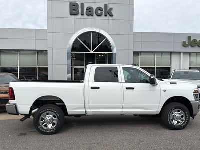 2027 RAM 2500 RAM 2500 TRADESMAN CREW CAB 4X4 6'4' BOX