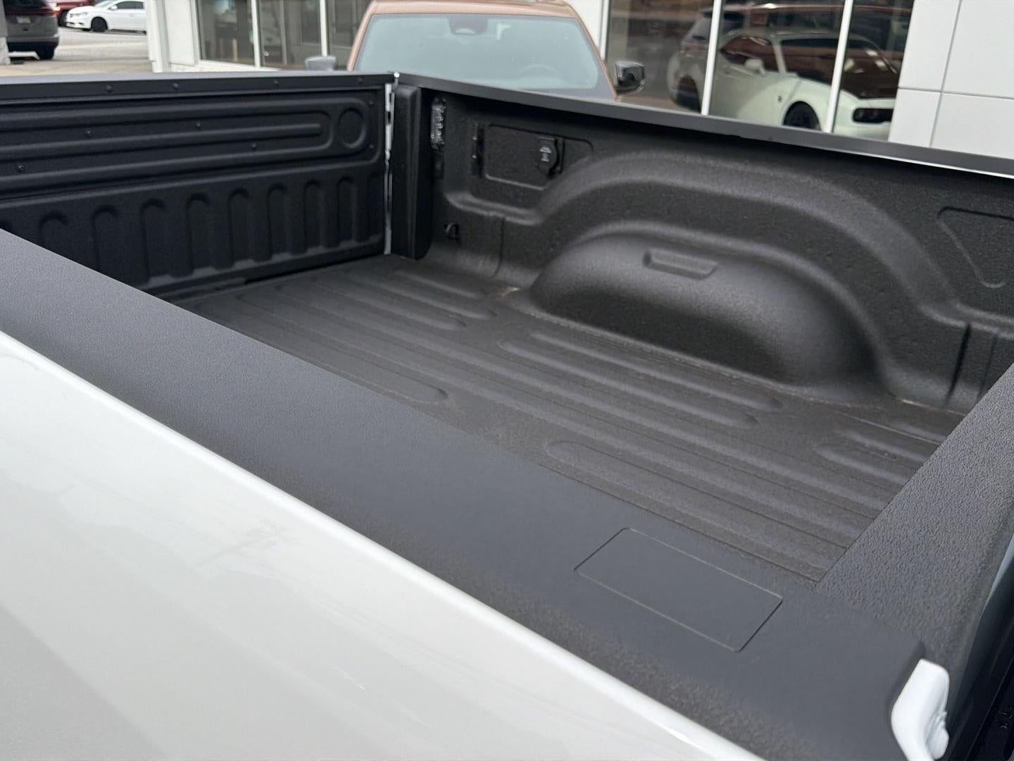 2027 RAM 2500 RAM 2500 TRADESMAN CREW CAB 4X4 6'4' BOX