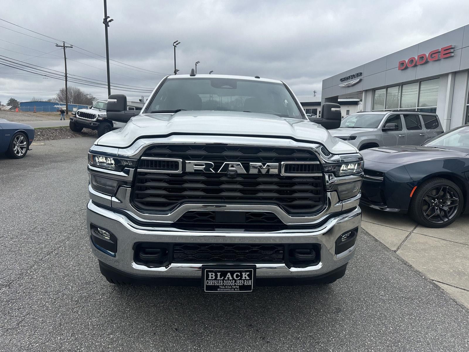 2026 RAM 2500 RAM 2500 TRADESMAN CREW CAB 4X4 6'4' BOX
