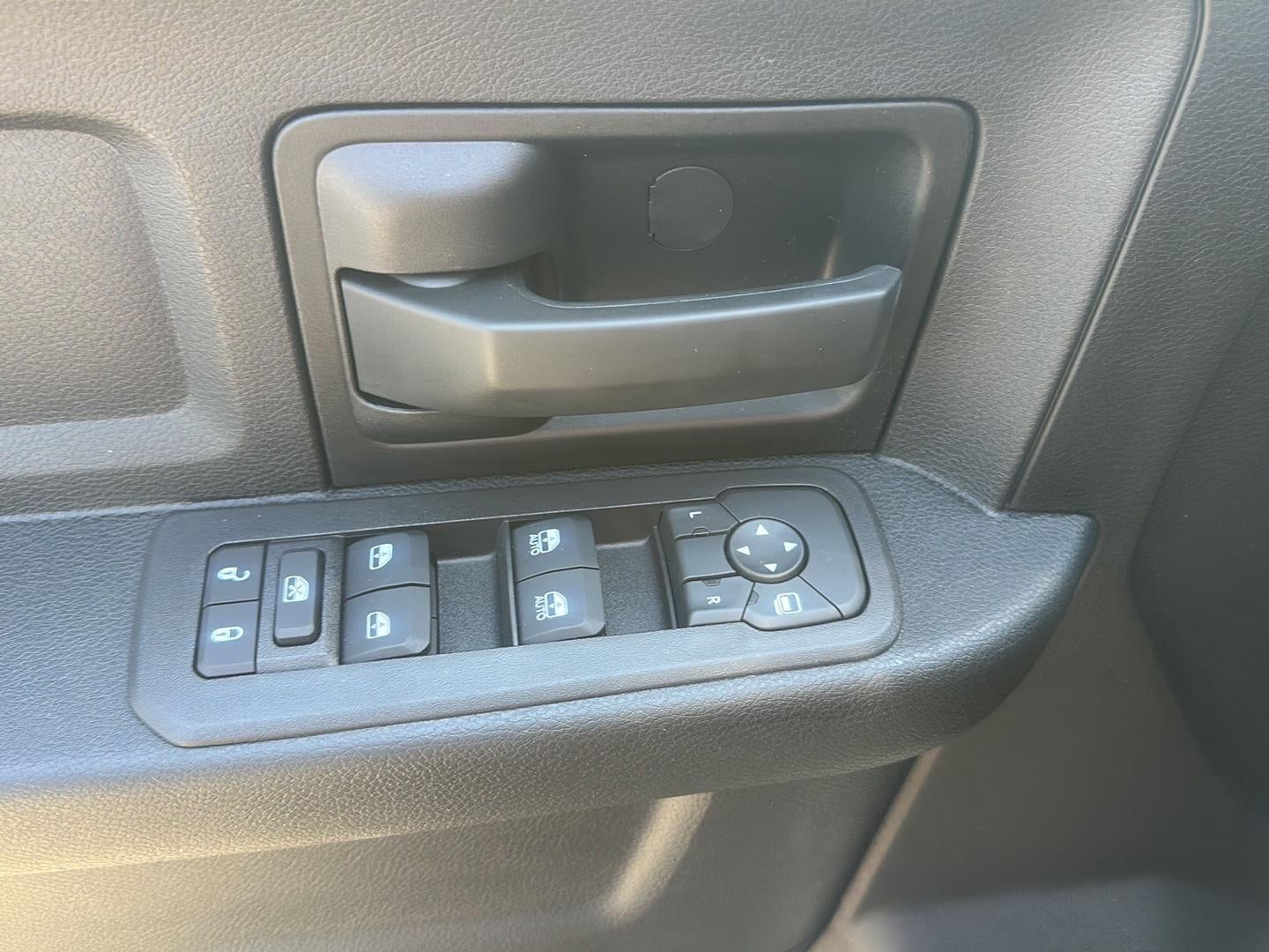 2026 RAM 2500 RAM 2500 TRADESMAN CREW CAB 4X4 6'4' BOX