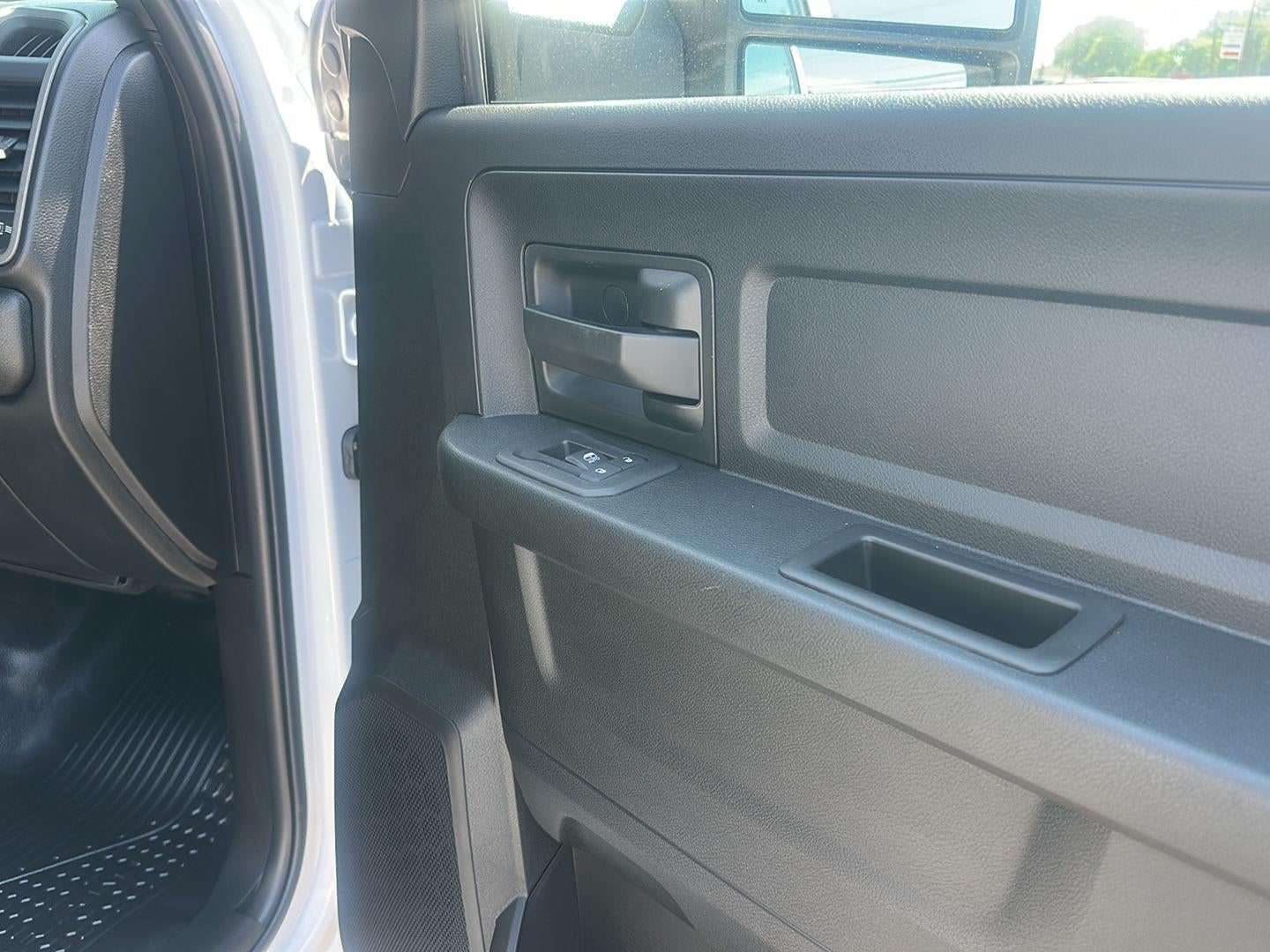 2026 RAM 2500 RAM 2500 TRADESMAN CREW CAB 4X4 6'4' BOX