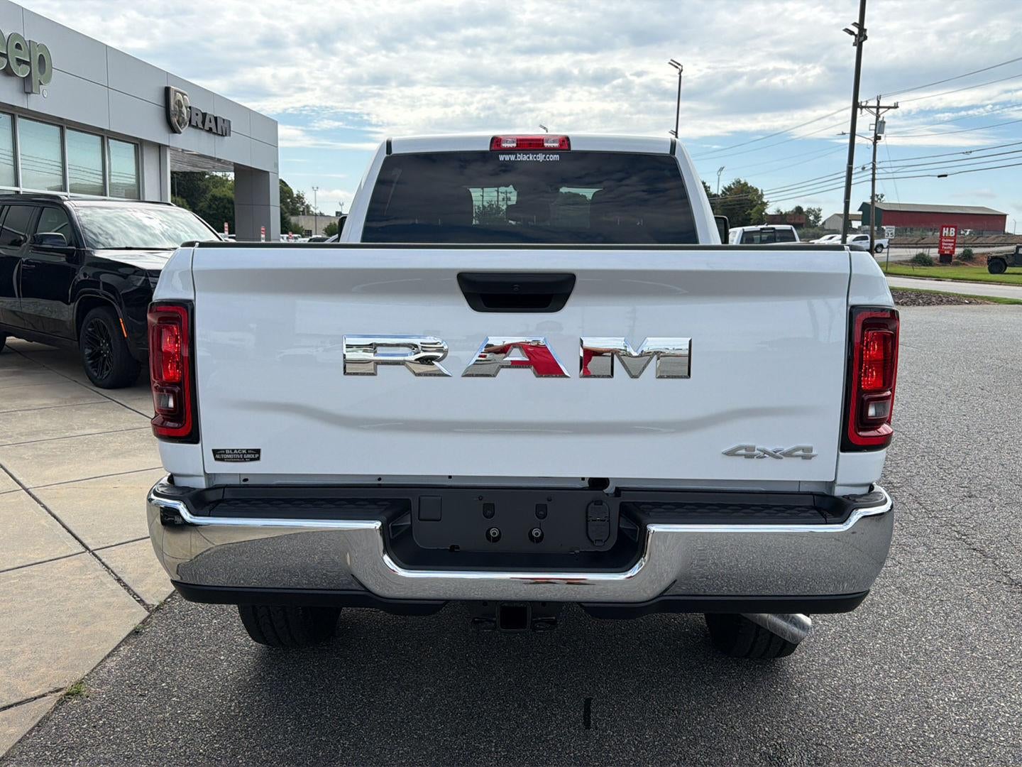 2026 RAM 2500 RAM 2500 TRADESMAN CREW CAB 4X4 6'4' BOX