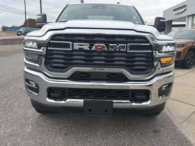2027 RAM 2500 RAM 2500 TRADESMAN CREW CAB 4X4 6'4' BOX