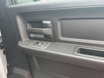 2027 RAM 2500 RAM 2500 TRADESMAN CREW CAB 4X4 6'4' BOX