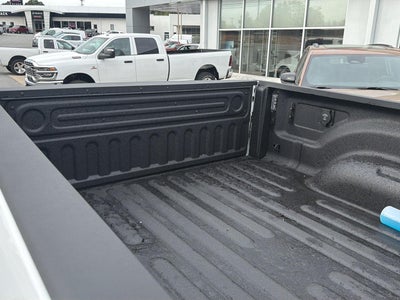 2027 RAM 2500 RAM 2500 TRADESMAN CREW CAB 4X4 6'4' BOX