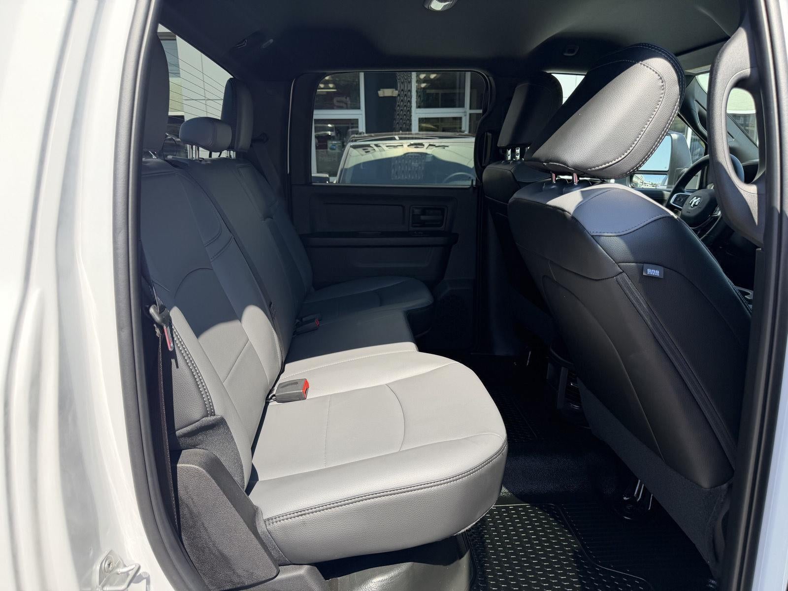 2027 RAM 2500 RAM 2500 TRADESMAN CREW CAB 4X4 8' BOX
