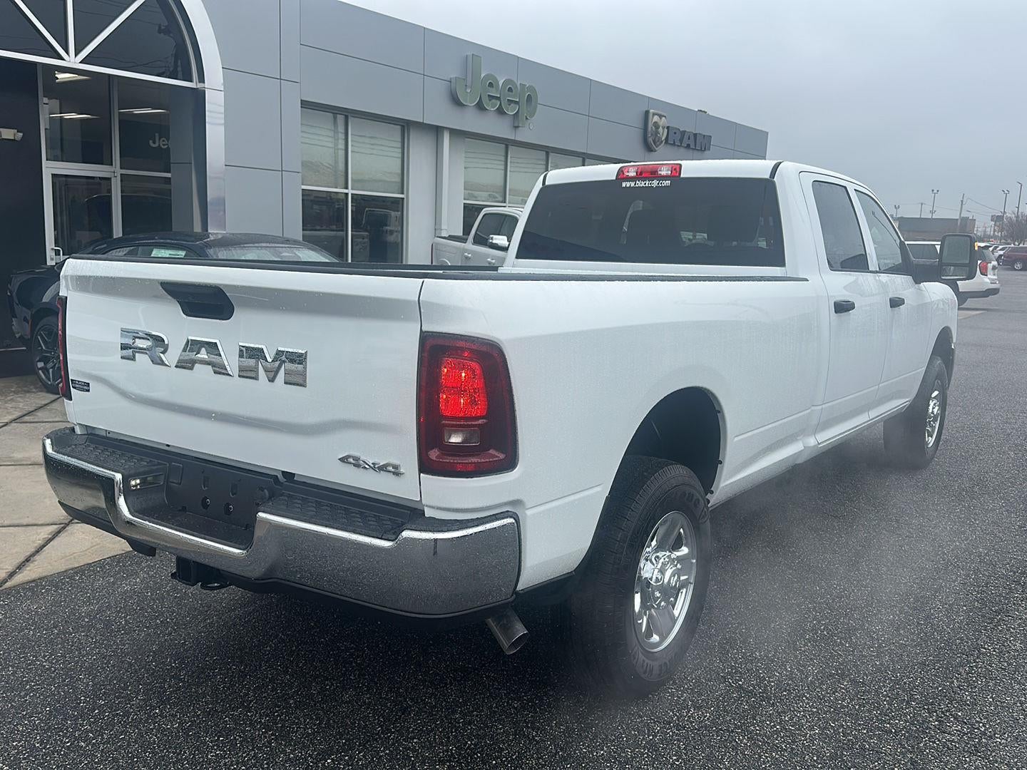 2026 RAM 2500 RAM 2500 TRADESMAN CREW CAB 4X4 8' BOX