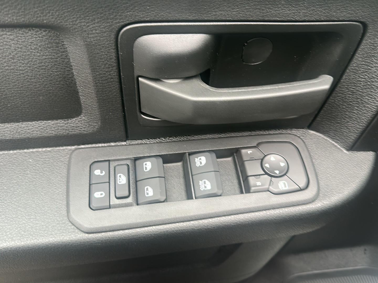 2026 RAM 2500 RAM 2500 TRADESMAN CREW CAB 4X4 8' BOX