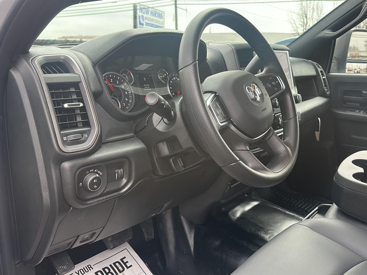 2026 RAM 2500 RAM 2500 TRADESMAN CREW CAB 4X4 8' BOX