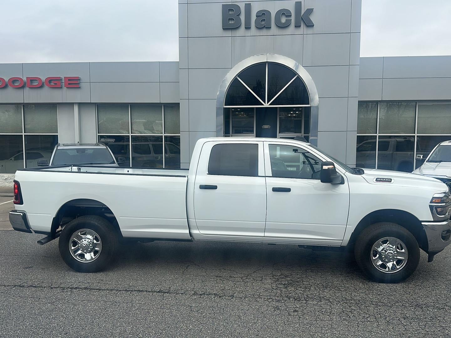 2026 RAM 2500 RAM 2500 TRADESMAN CREW CAB 4X4 8' BOX