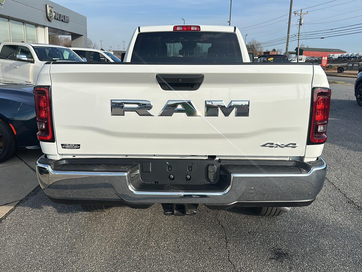 2026 RAM 2500 RAM 2500 TRADESMAN CREW CAB 4X4 8' BOX