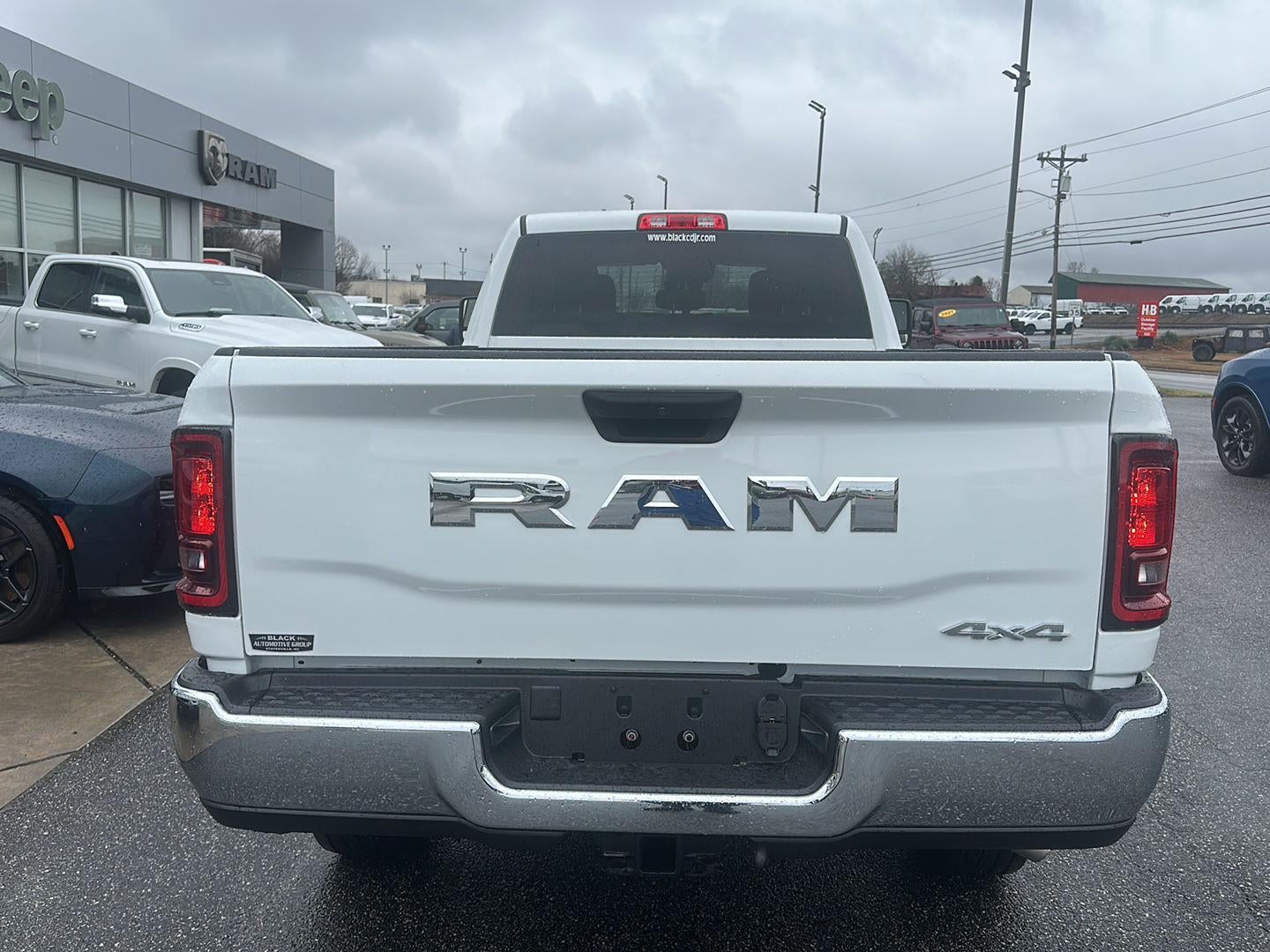 2026 RAM 2500 RAM 2500 TRADESMAN CREW CAB 4X4 8' BOX