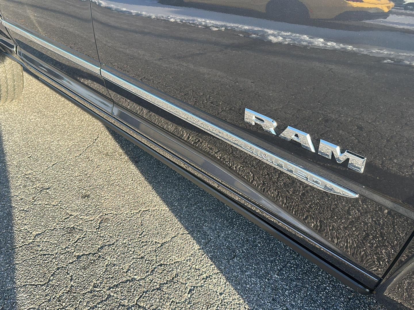 2020 RAM 2500 Limited Crew Cab 4X4 6'4' Box
