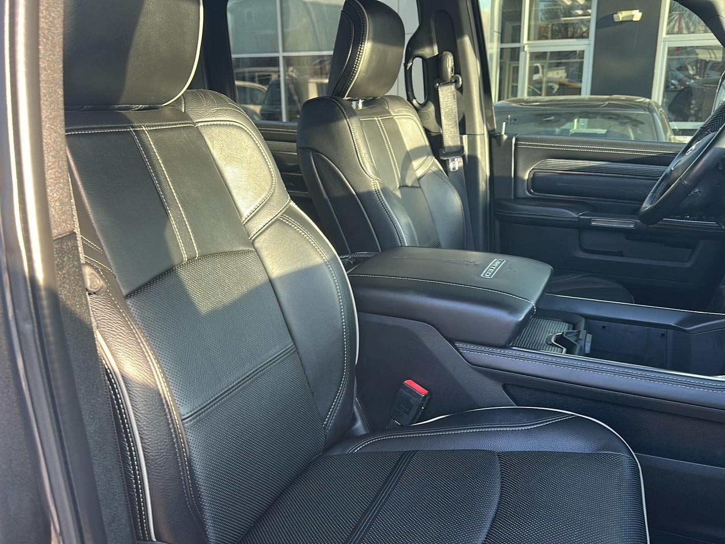 2020 RAM 2500 Limited Crew Cab 4X4 6'4' Box