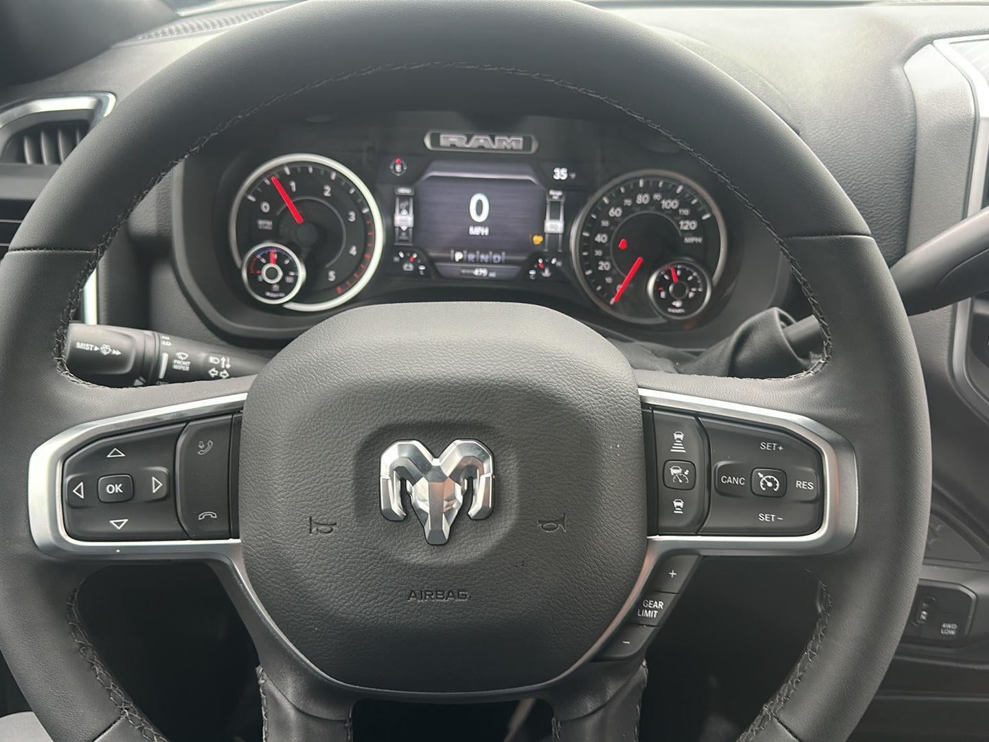 2026 RAM 5500 RAM 5500 BIG HORN CHASSIS REGULAR CAB 4X4 60' CA