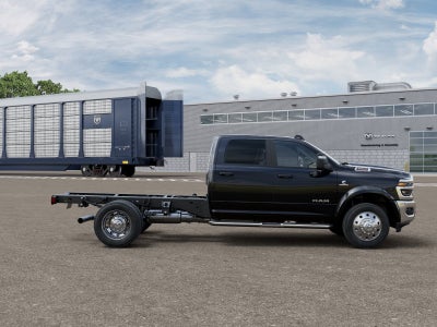 2027 RAM 5500 RAM 5500 BIG HORN CHASSIS CREW CAB 4X4 60' CA