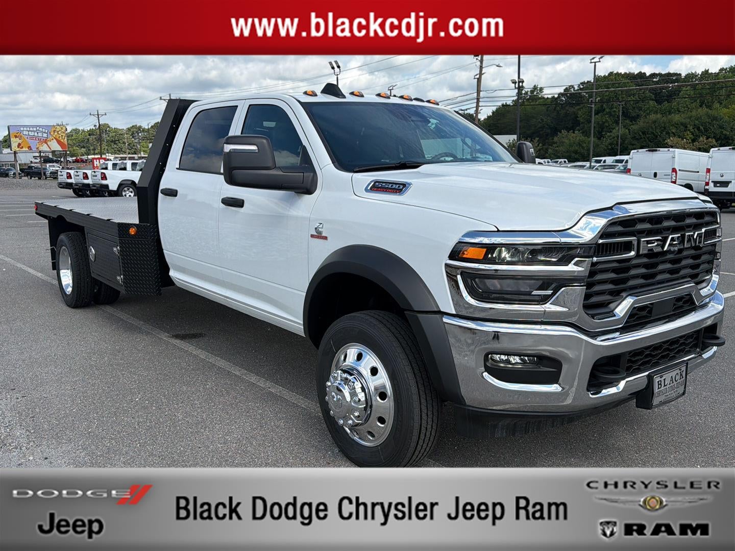 2026 RAM 5500 RAM 5500 TRADESMAN CHASSIS CREW CAB 4X4 84' CA