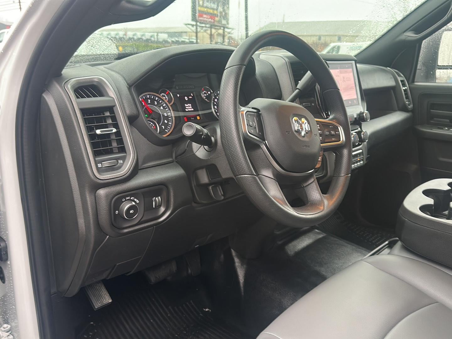 2026 RAM 3500 RAM 3500 TRADESMAN CREW CAB CHASSIS 4X4 60' CA