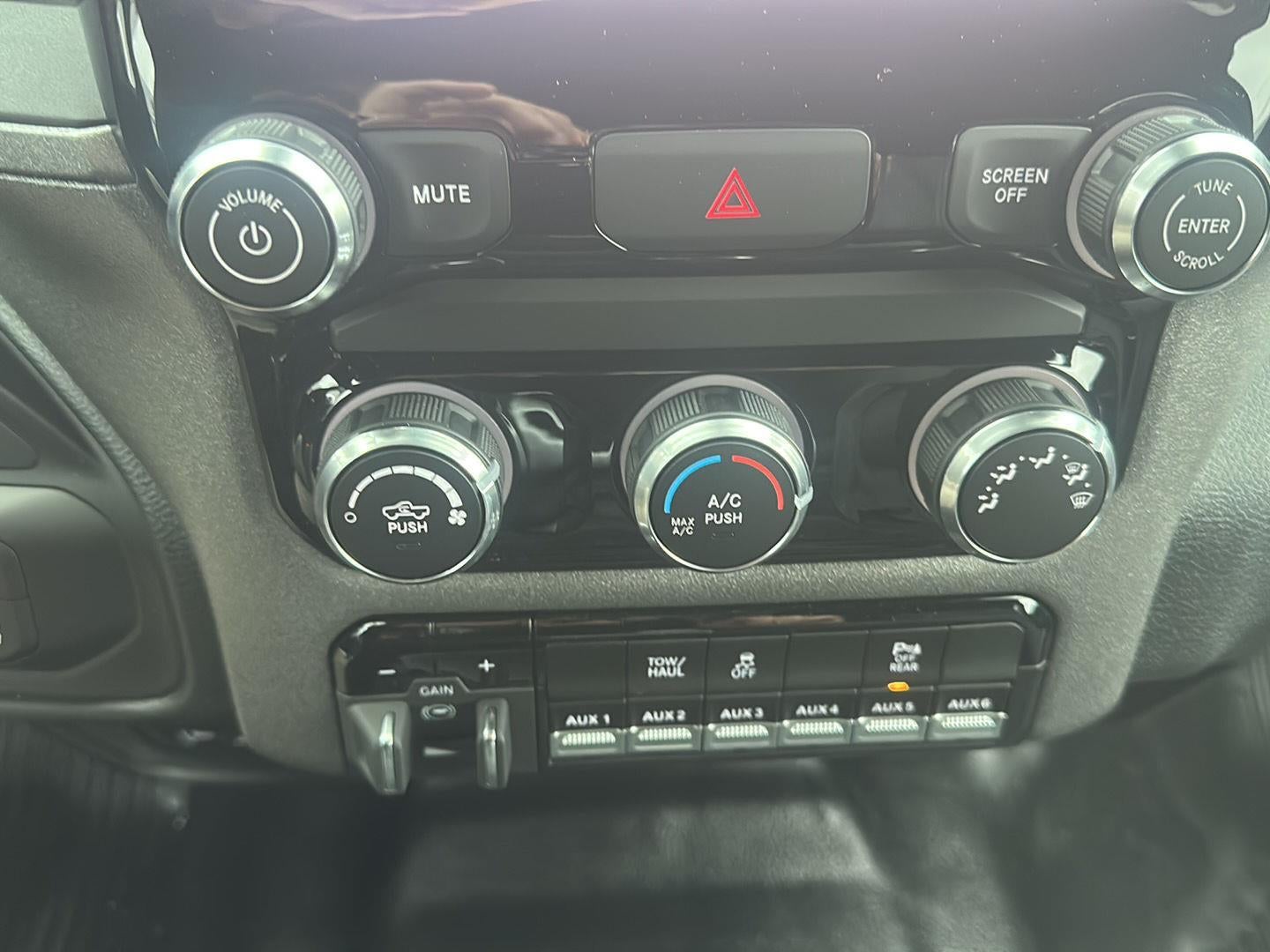 2026 RAM 3500 RAM 3500 TRADESMAN CREW CAB CHASSIS 4X4 60' CA