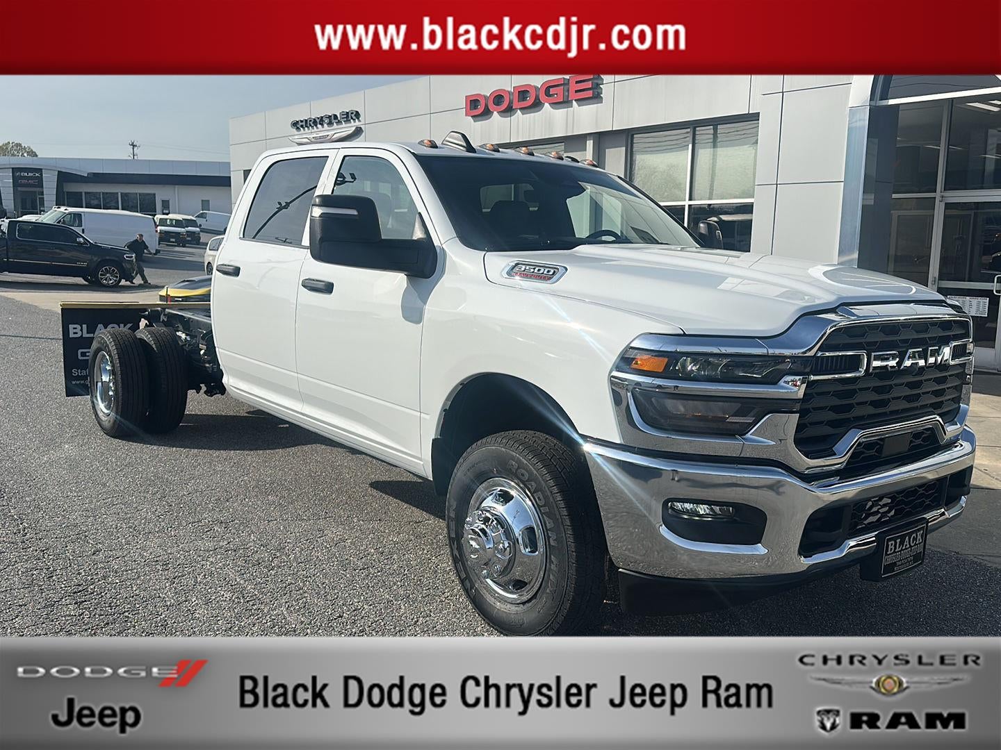 2026 RAM 3500 RAM 3500 TRADESMAN CREW CAB CHASSIS 4X4 60' CA