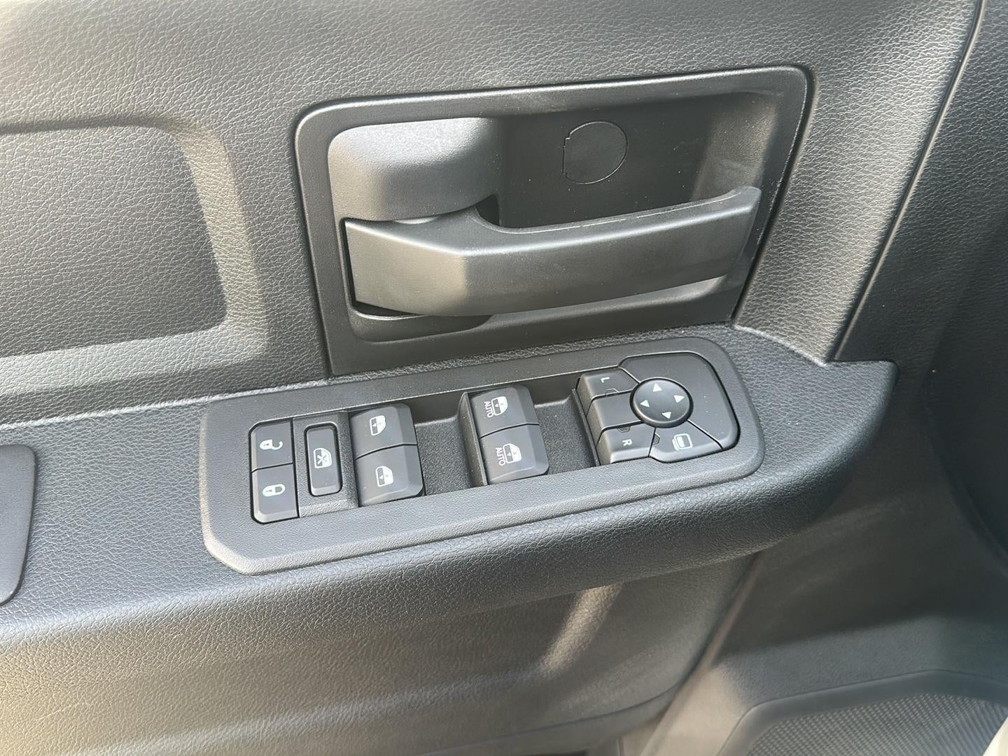 2026 RAM 3500 RAM 3500 TRADESMAN CREW CAB CHASSIS 4X4 60' CA