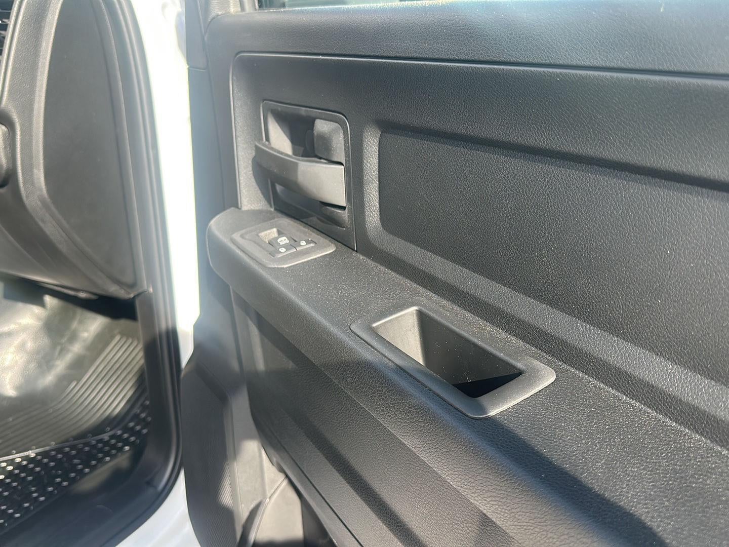 2026 RAM 3500 RAM 3500 TRADESMAN CREW CAB CHASSIS 4X4 60' CA