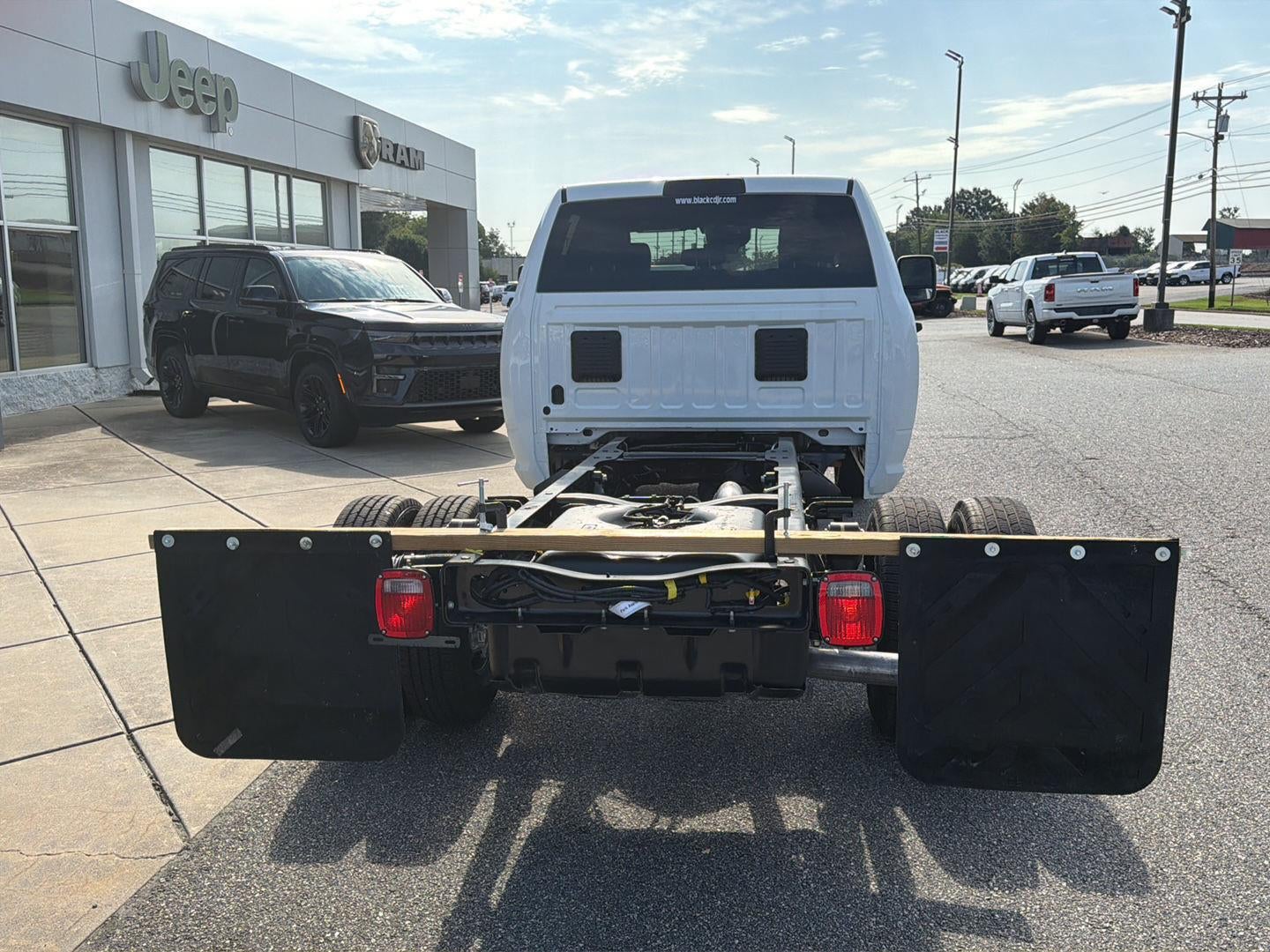 2026 RAM 3500 RAM 3500 TRADESMAN CREW CAB CHASSIS 4X4 60' CA
