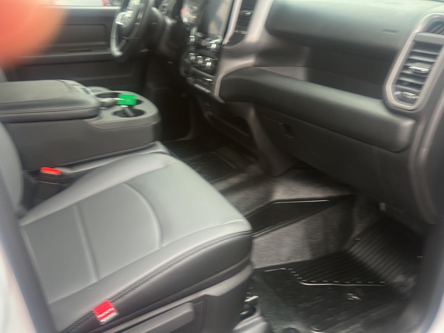 2026 RAM 3500 RAM 3500 TRADESMAN CREW CAB CHASSIS 4X4 60' CA