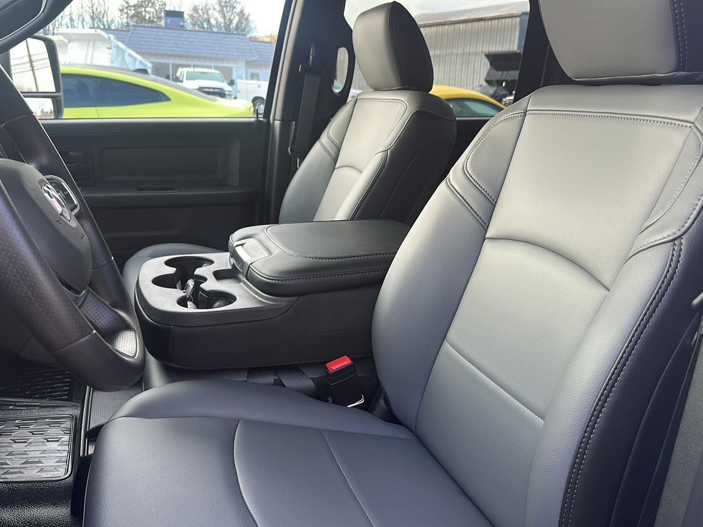 2026 RAM 3500 RAM 3500 TRADESMAN CREW CAB CHASSIS 4X4 60' CA