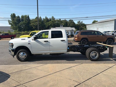2027 RAM 3500 RAM 3500 TRADESMAN CREW CAB CHASSIS 4X4 60' CA