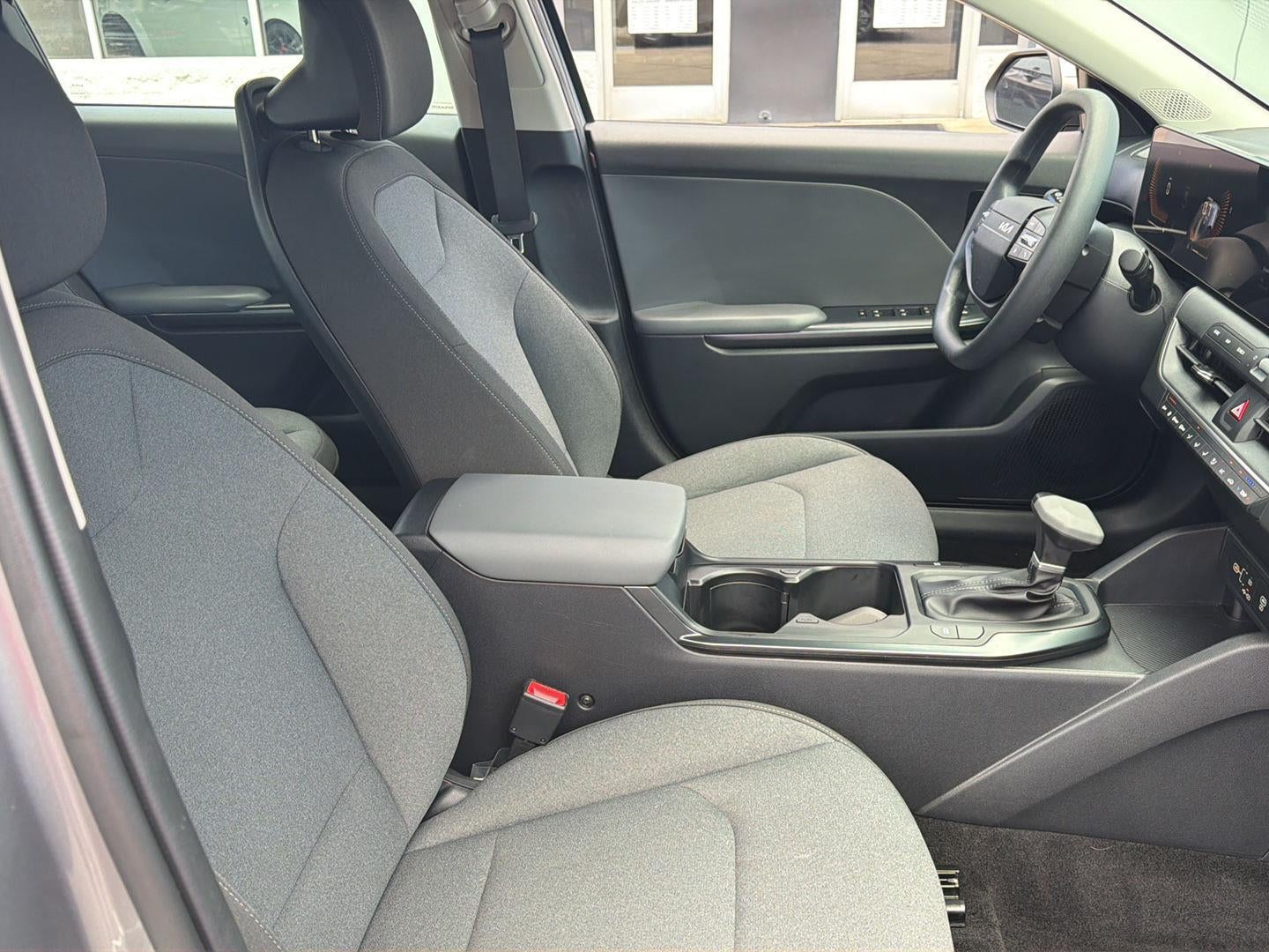 2025 Kia K4 LX/LXS LXS