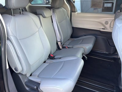 2023 Toyota Sienna XLE